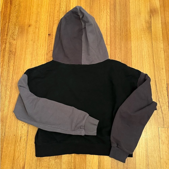 Buff Bunny crop Sweatshirt Size M (j10 - Picture 5 of 10